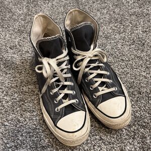 All Star Converse High top Chuck Taylor Women's 8 Men's 10